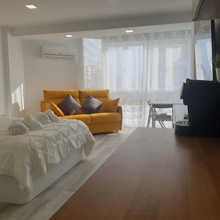 Estudio Amalfi Торре-дель-Мар Екстер'єр фото